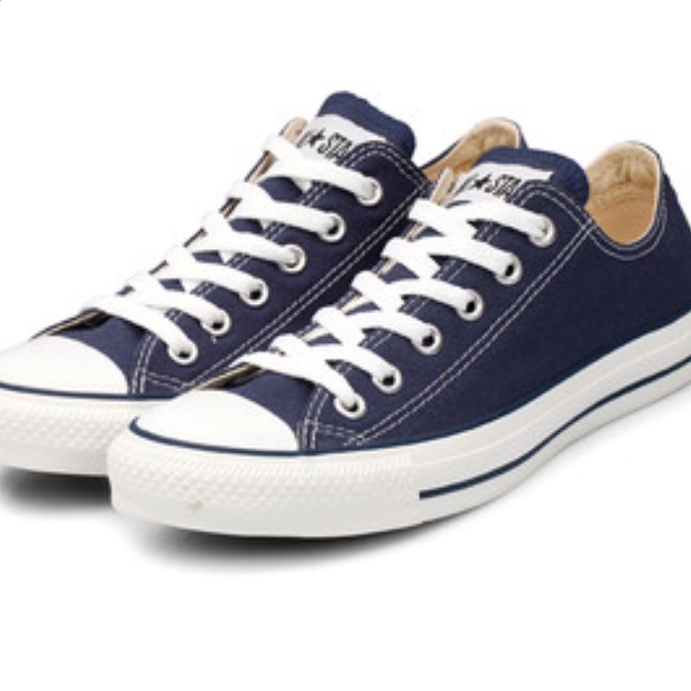 Navy Blue Converse worn 1 time! Perfect condition